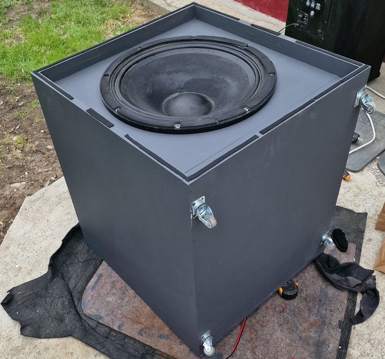 Subwoofer difuzor RCF 18" Pasiv