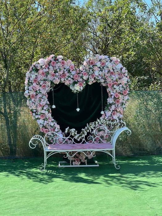 Aranjamente florale, decoruri, bancute, photo corner