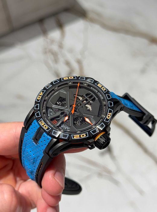 roger dubuis exvalubir синьо