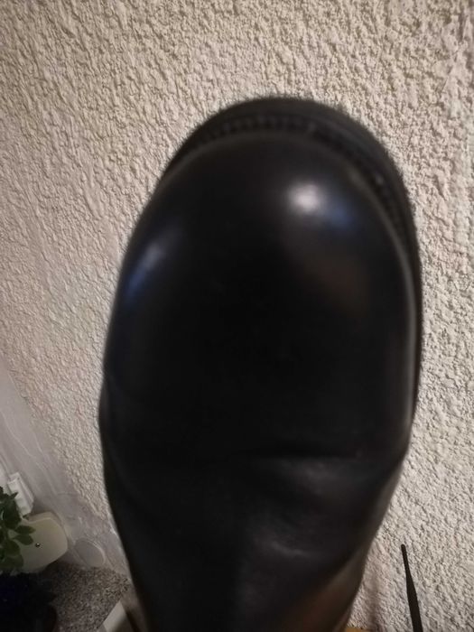 Чизми от естествена кожа и велур.