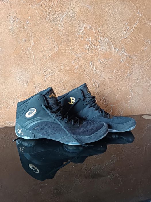 Asics за борба и бокс