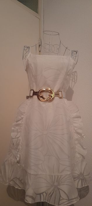 Rochie alba model floral