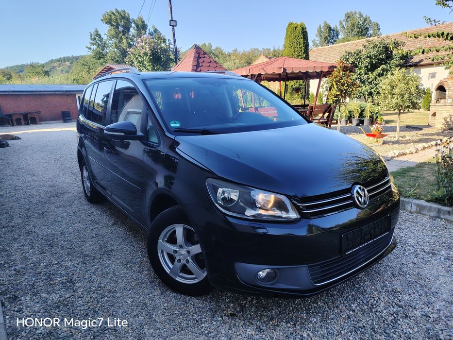 VOLKSWAGEN Touran 2012 — imagine 3