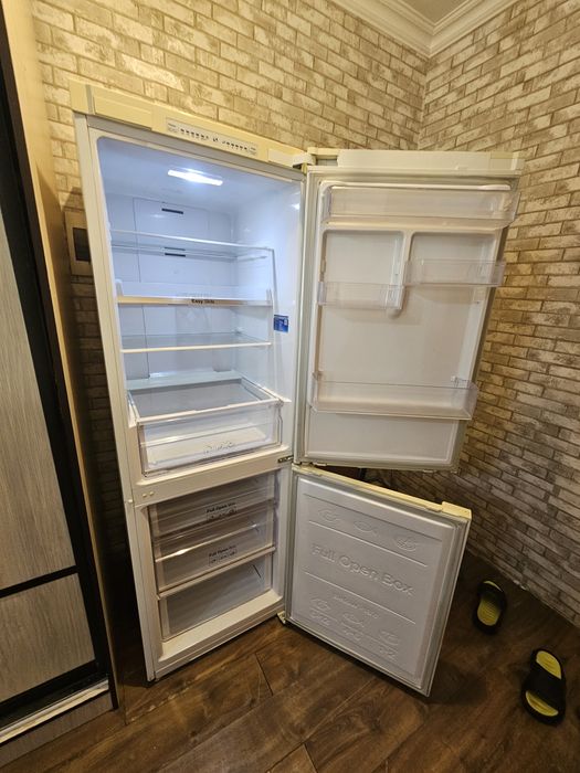 Продам холодильник срочно