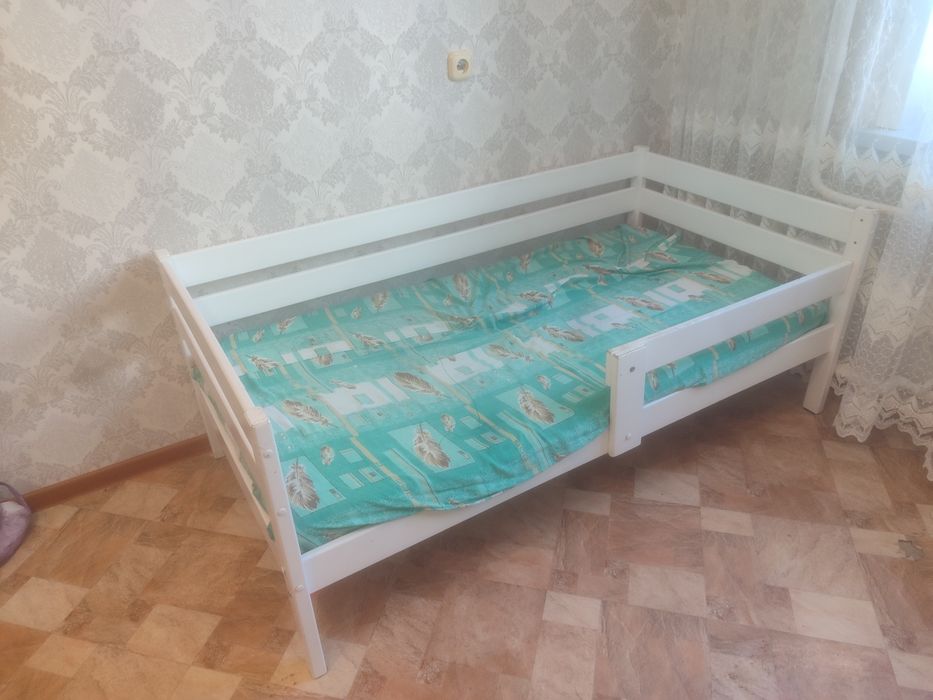Продам 2 кровати 70000