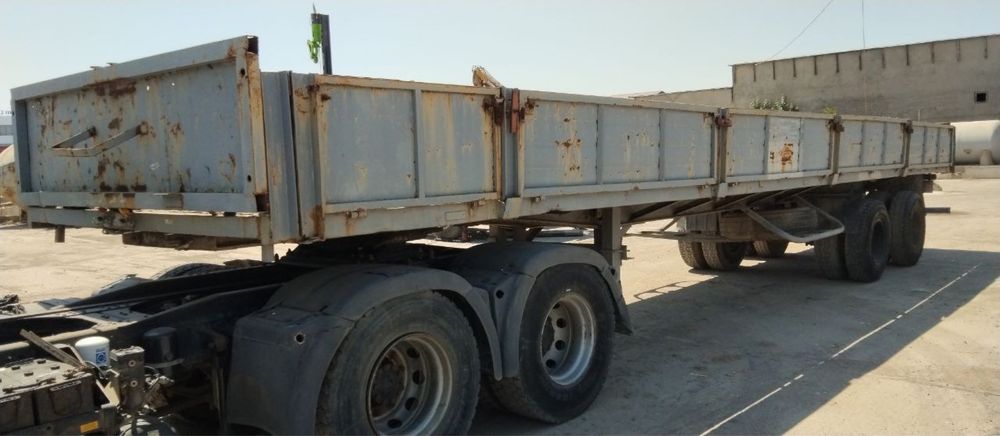 Контейнеровоз полуприцеп сотилади