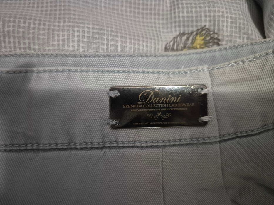 Сако и пола на Danini