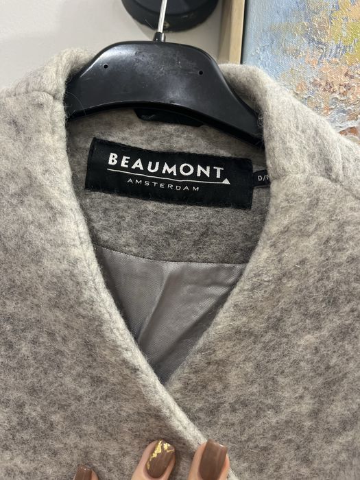 Палто на Beaumont