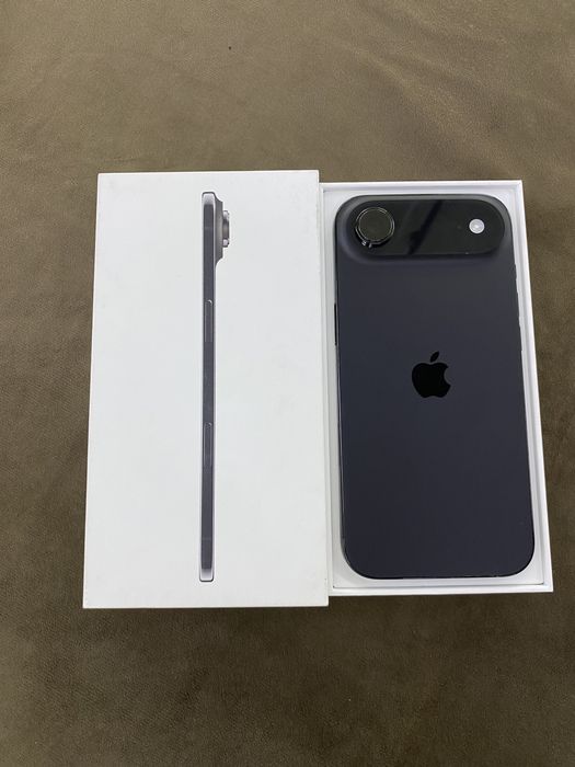 Продам iPhone Air