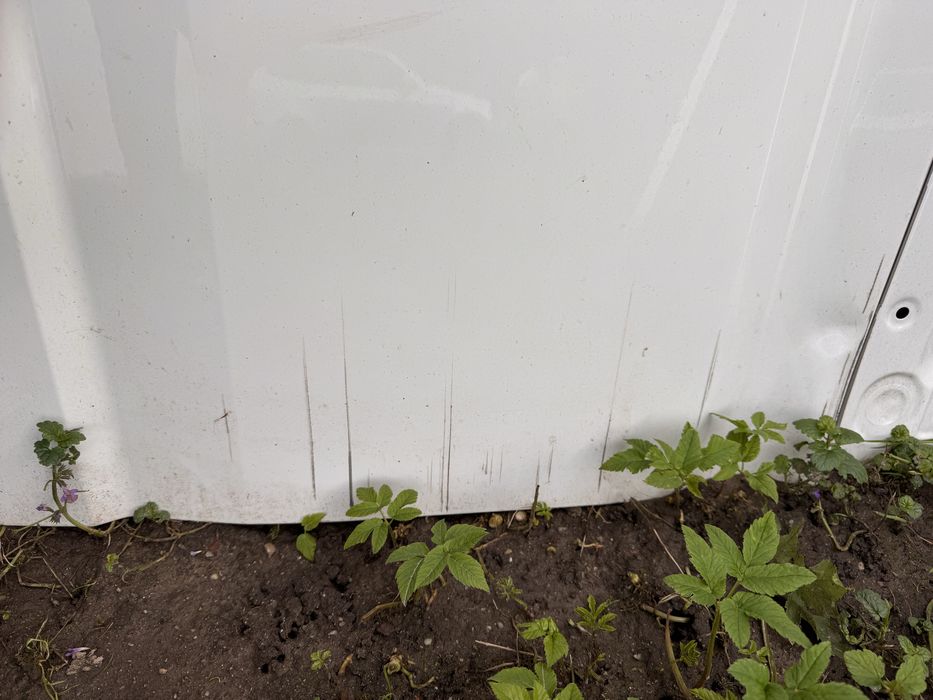 Usa laterala Crafter