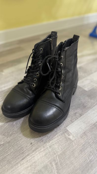 Женские ботинки зимние