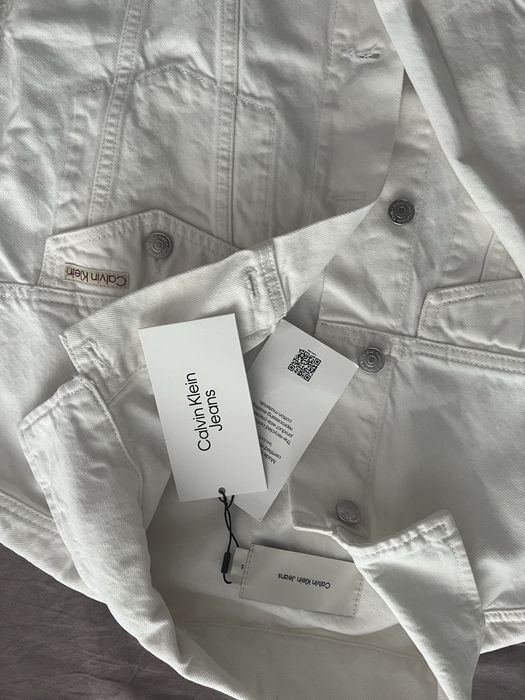 Ново бяло дънково яке Calvin Klein