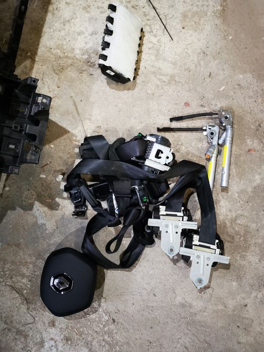 Vând kit airbag plansa bord centuri airbag volan Renault talisman
