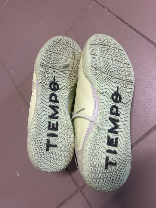 Продам кроссовки оригинал