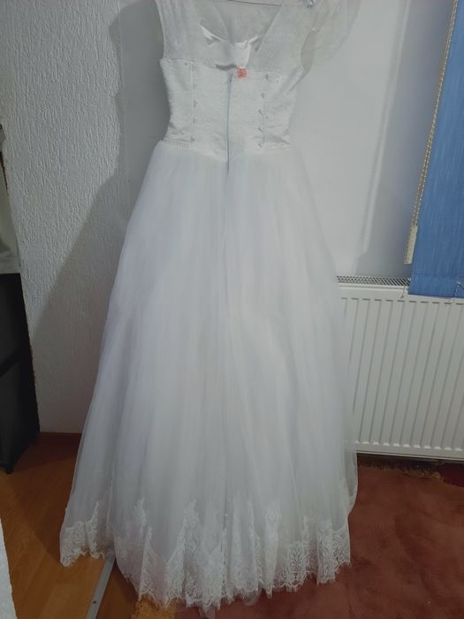 Vand rochie de mireasa  printesa  marimea S/M