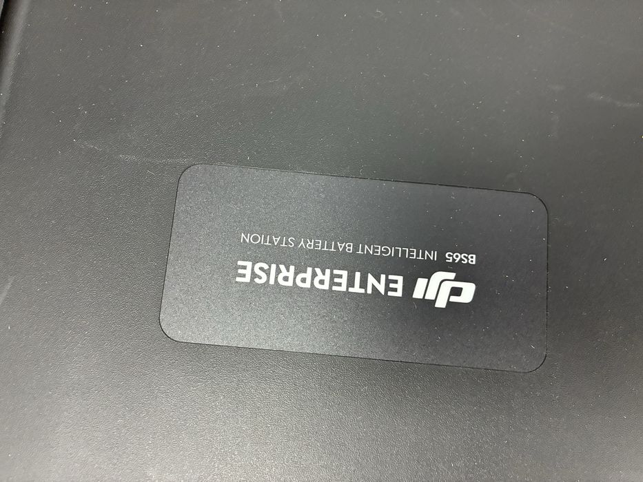 DJI батареи TB65 и зарядная станция BS65