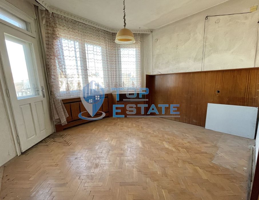 Продава се Многостаен апартамент в Велико Търново, Бузлуджа - 132 кв.м за 1171 €/кв.м - Снимка #1