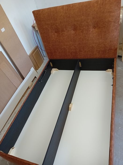 Тапицирани Спални