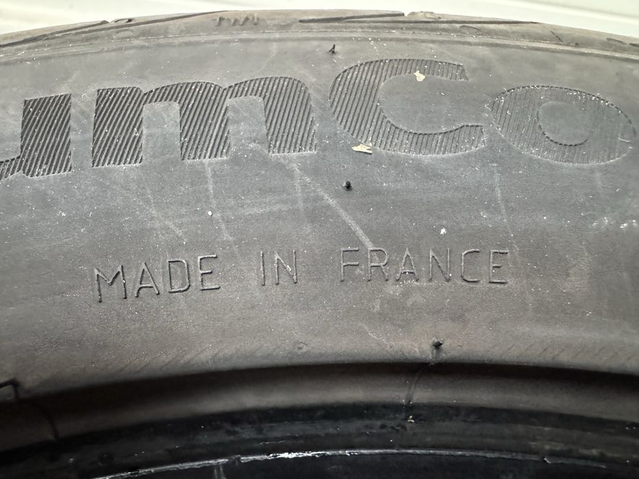 Автомобилни гуми 245 40 17 Continental