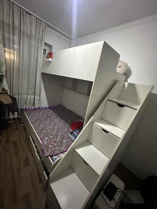 Кровать двухярусная в хорошем состоянии