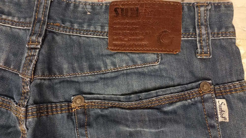 Продавам дънки Sunbird 34