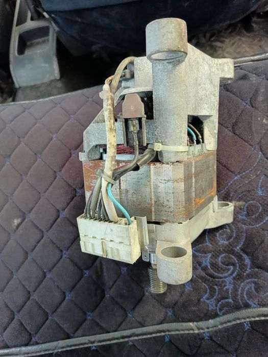 Продам двигатель стиралки