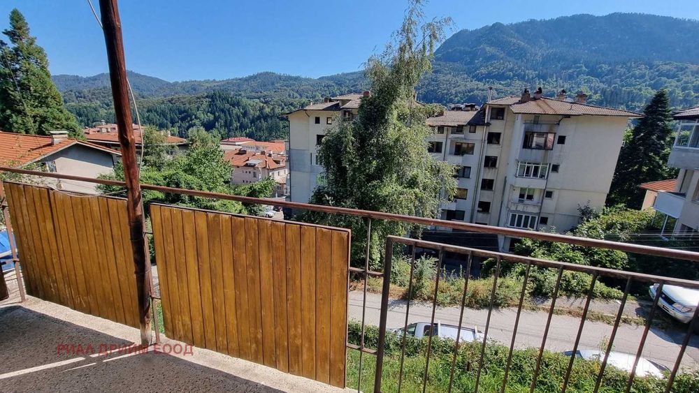 Дава се под наем Четиристаен апартамент в Смолян, Стар център - 120 кв.м за 220 € - Снимка #5