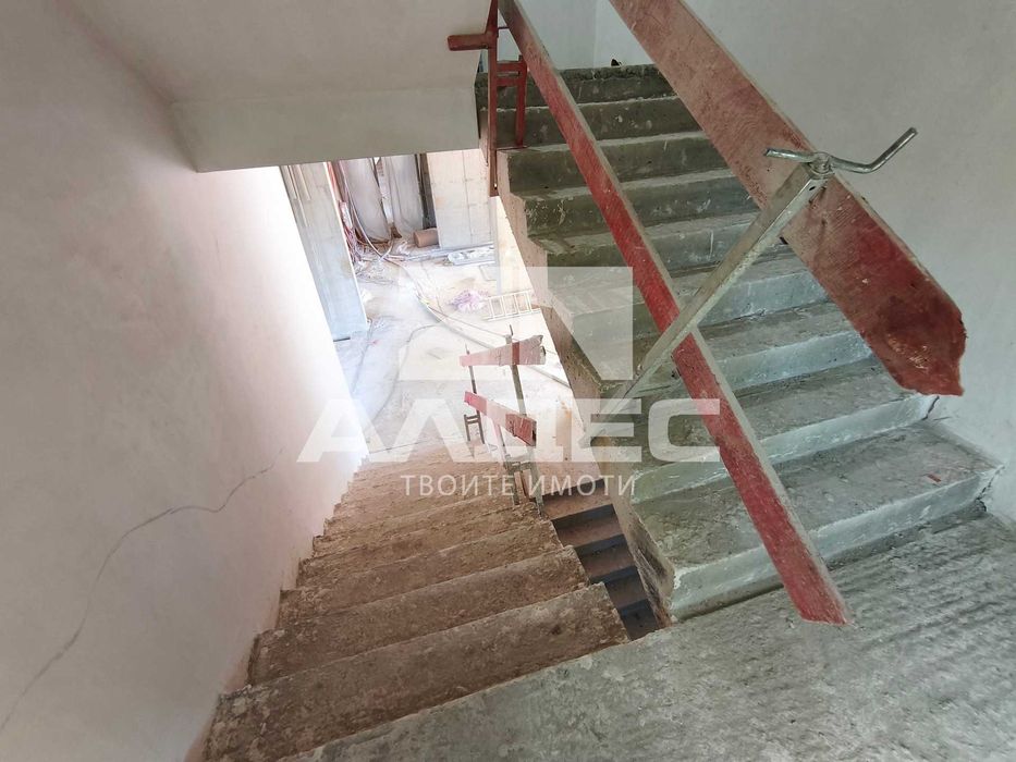 Продава се Двустаен апартамент в София, Банишора - 107 кв.м за 1278 €/кв.м - Снимка #14