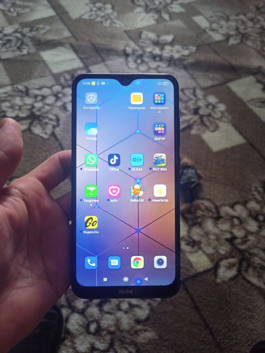 Продам телефон редми