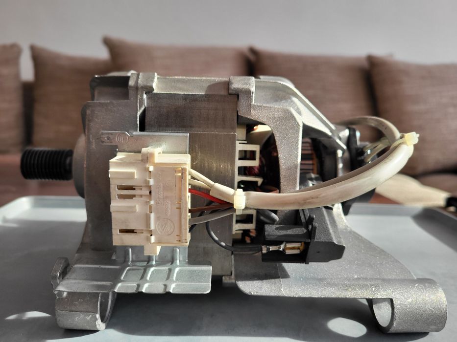 Инверторен мотор за пералня Welling HXG-146-45-18L