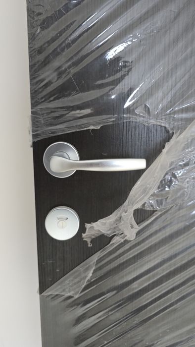 Имтериорни врати в кафяво