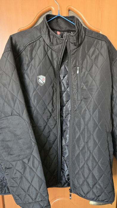 Продам новую ветровку