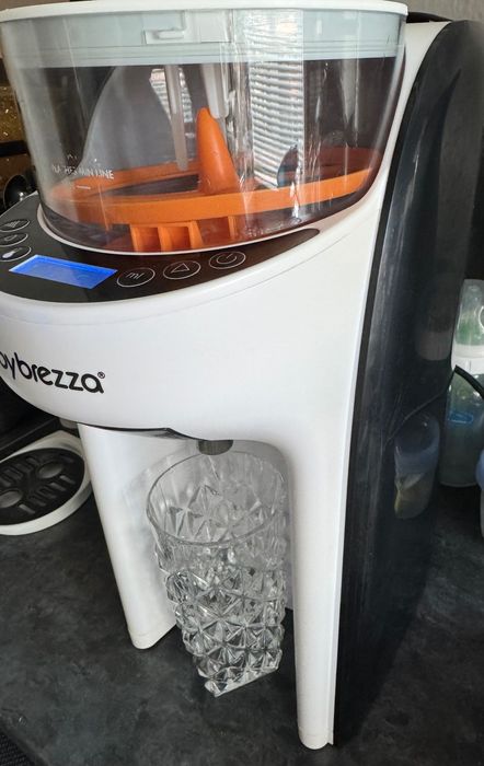 Машина за правене на мляко baby brezza