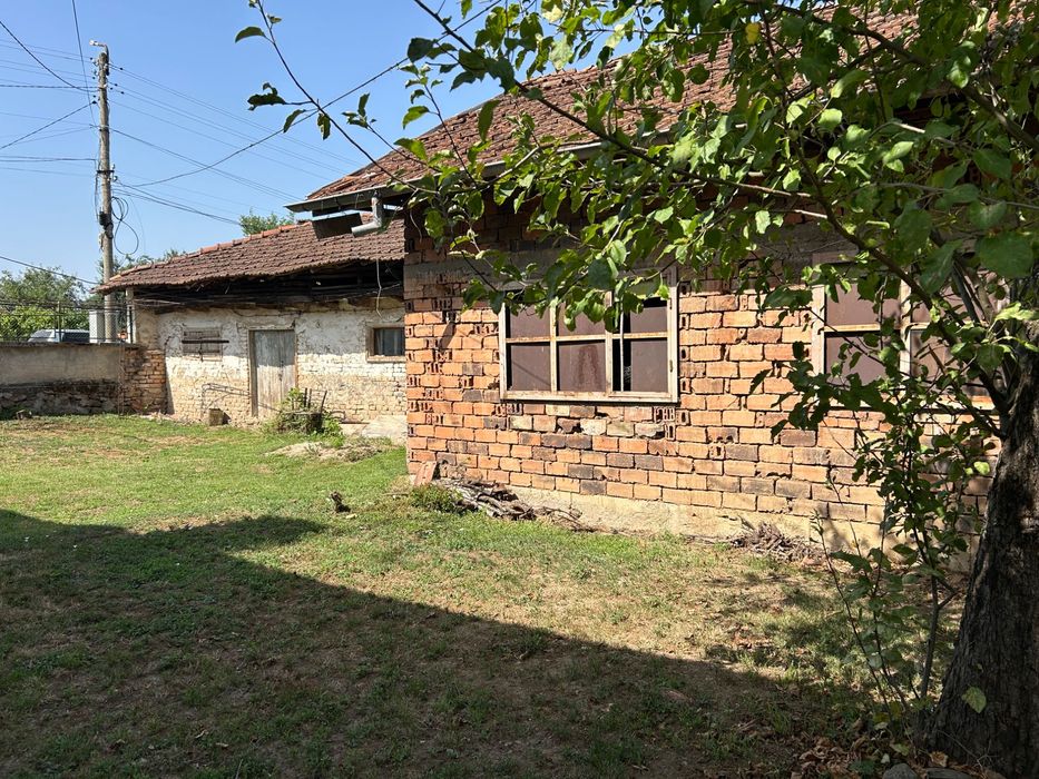 Продавам къща в с.Трудовец, София обл.