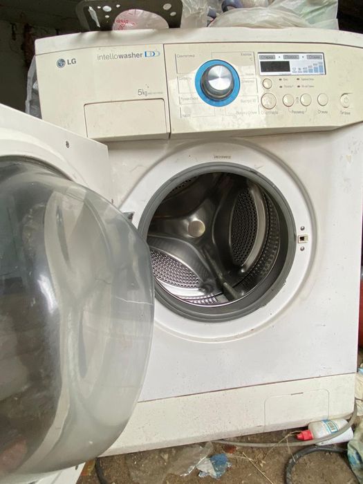 Машинка стиральная