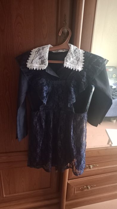 Школьный платье, фартуки