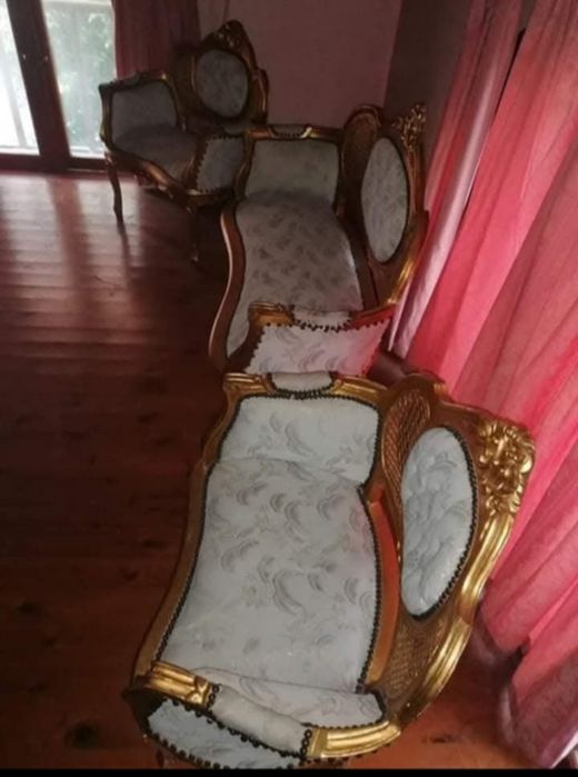 Позлатен комплект за всекидневна