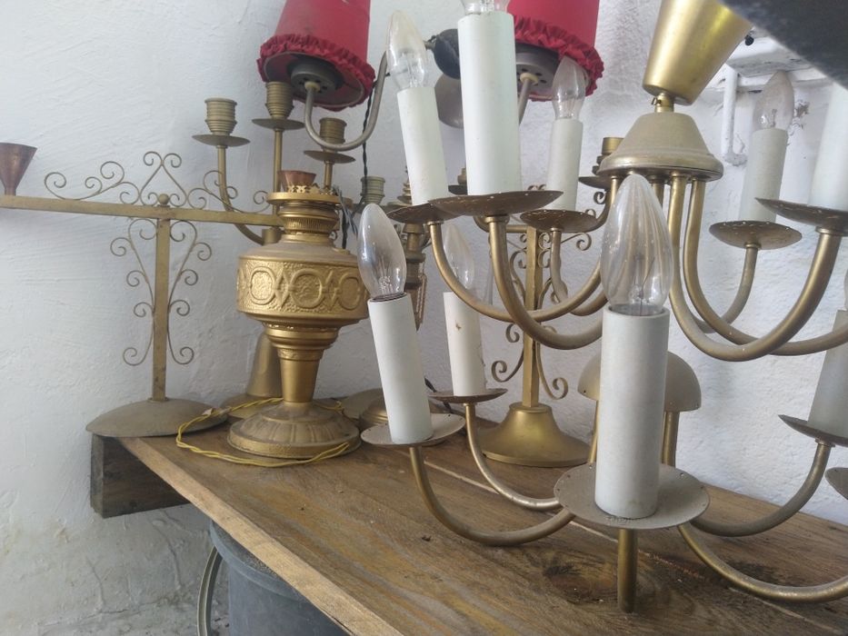 Лампи ръчна изработка на ток и свещници