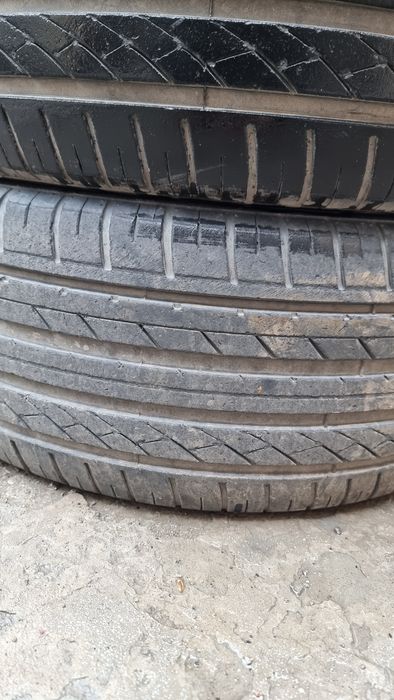 Продам шины 215 55 R17