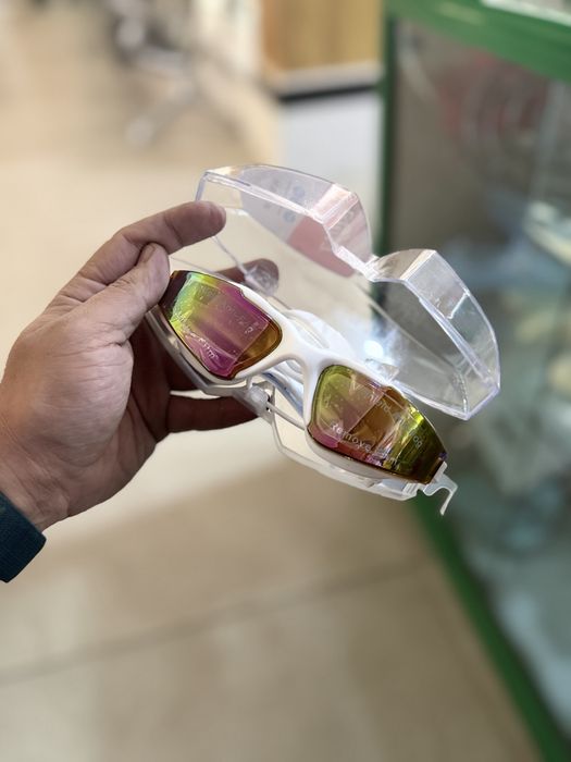 В продаже все для плавание начиная плавки очки шапочки и тд