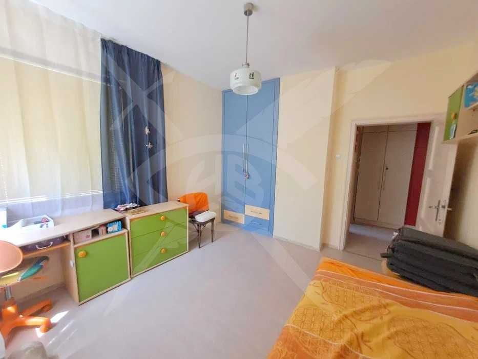 Етаж от къща в полите на Предбалкана! Град Баня 49479