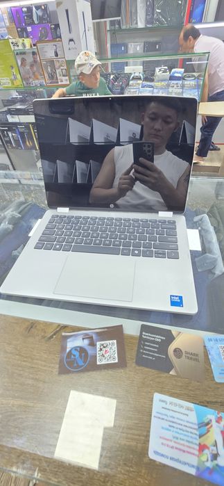 HP OmniBook 5 Flip Laptop 14-fp0xxx