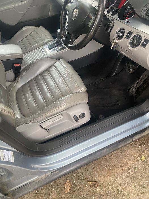VW PASSAT B6 volan partea dreapta