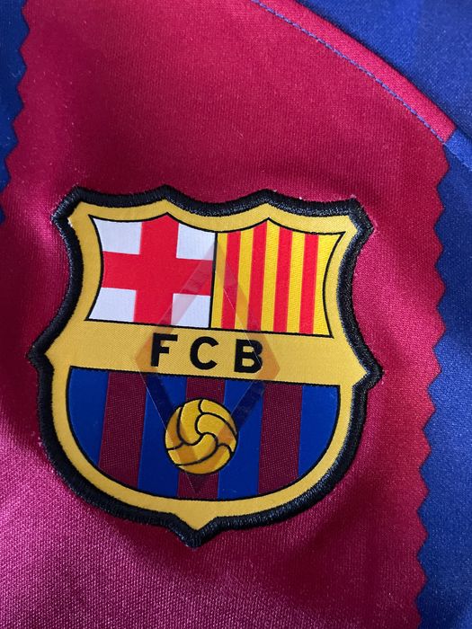 Оригинална тениска на отбор барселона