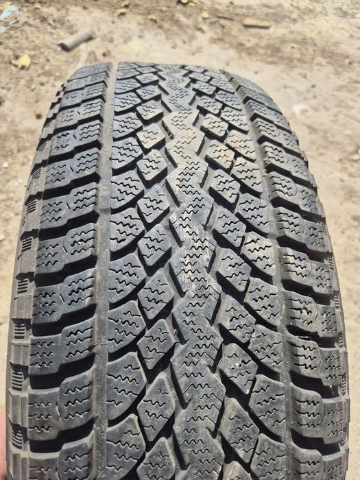 Продам шины 235/60/16