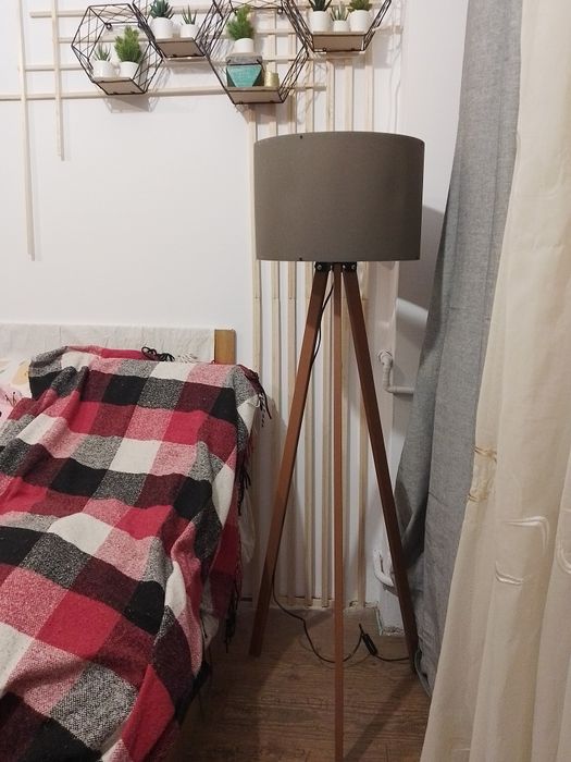 Lampadar podea  + 2 aplice perete de metal