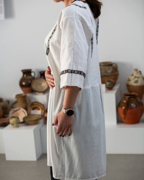 Ie/costum traditional/popular/cusut manual