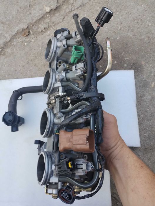 Piese Motocicleta lovita Zx 10r 2004 2005 zx10r