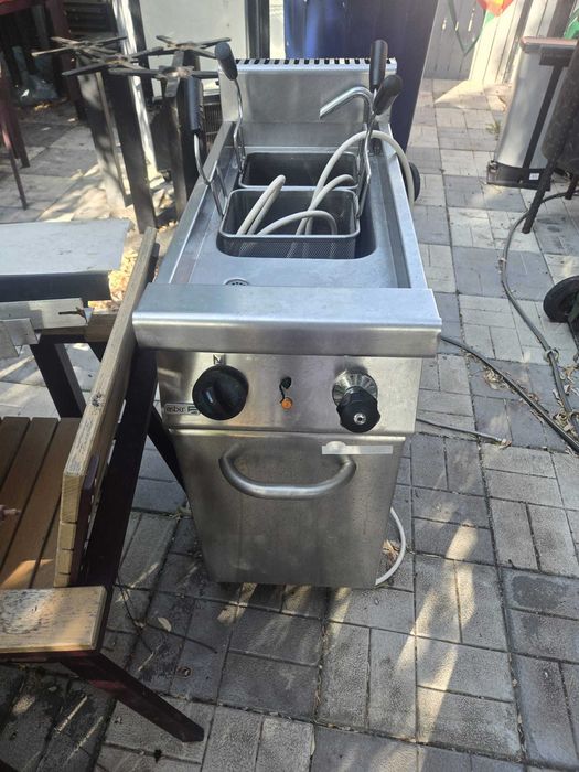 Utilaje restaurant/cuptor pizza/malaxor/cuptor convectie/etc