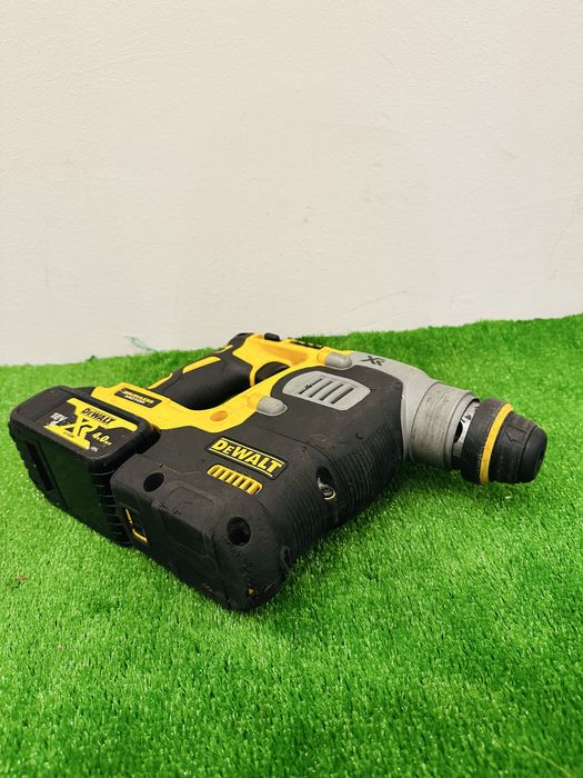 Rotopercutor Dewalt DCH 273